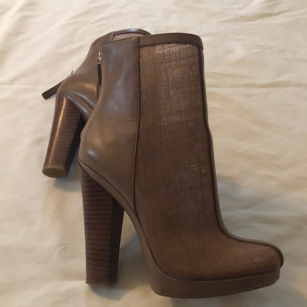 Rachel Zoe short boots